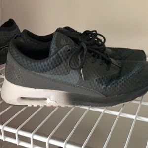 Nike Air Max Thea’s